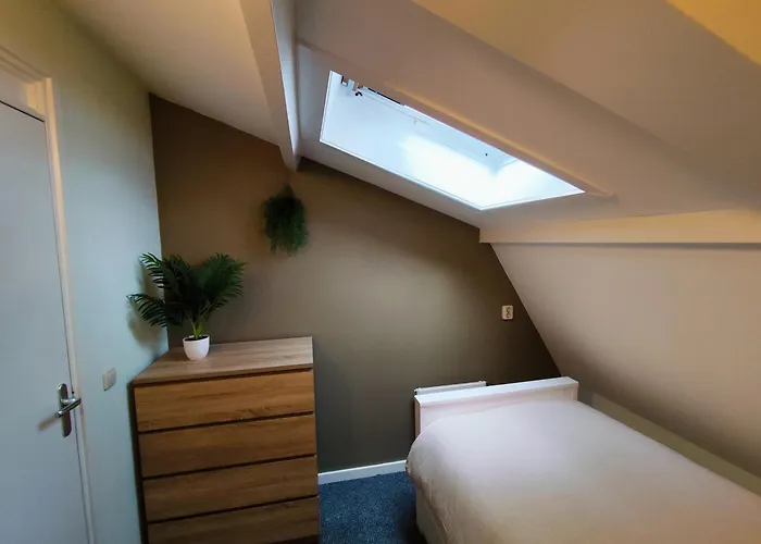 Morning Glory, Dahlia Сasa de vacaciones Beekbergen