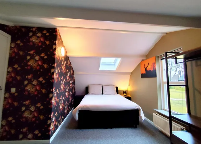 Morning Glory, Dahlia Casa vacanze